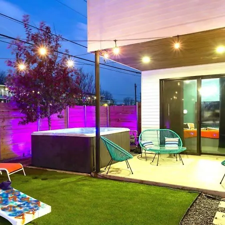 Hot Tub Club - Rainey Street - 6 Min Walk Villa